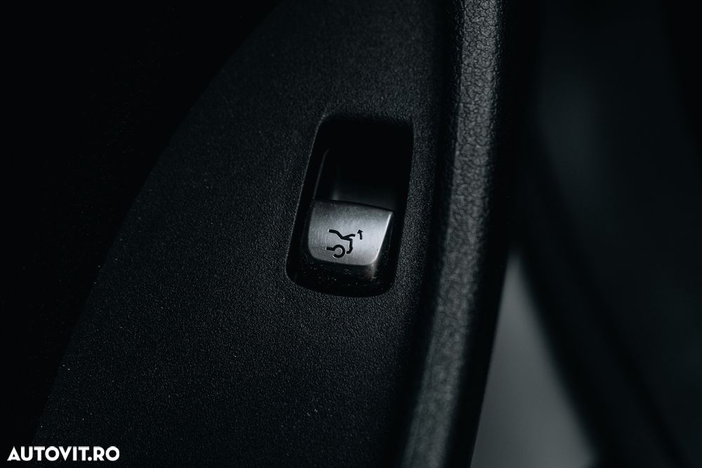 Mercedes-Benz E 220 d 4MATIC - 17