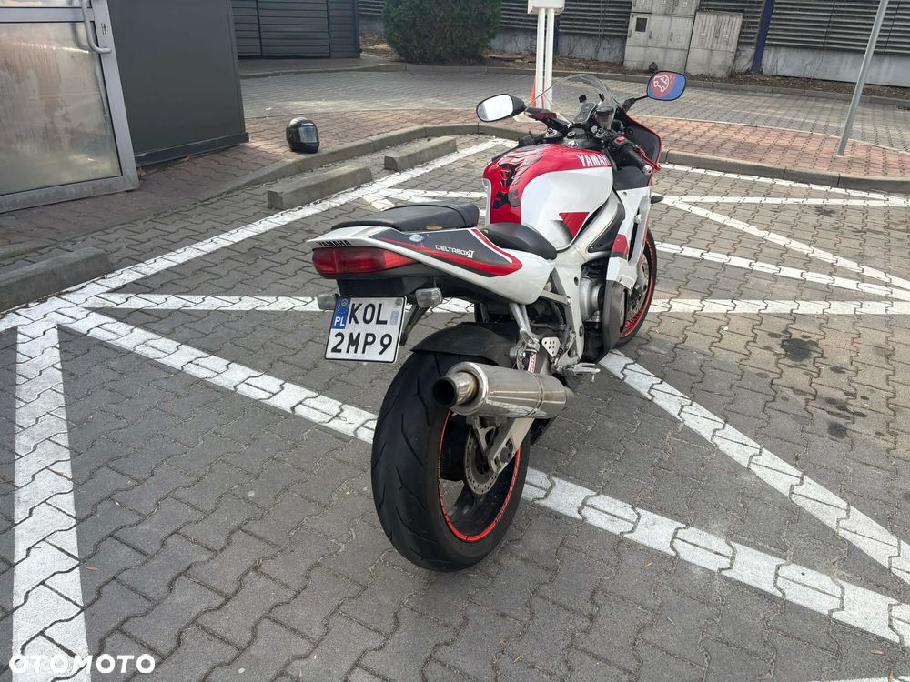 Yamaha R6 - 8