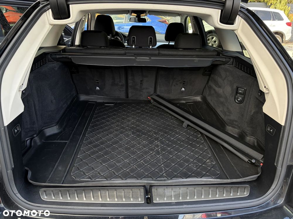 BMW Seria 5 520d - 37