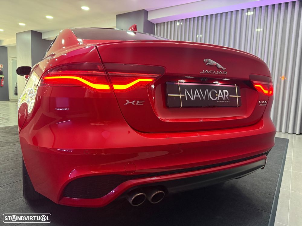 Jaguar XE D180 Aut. R-Dynamic S — fotografia 10