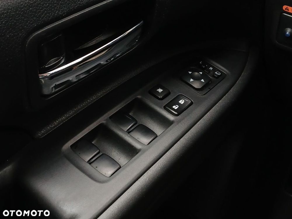 Mitsubishi Outlander - 36