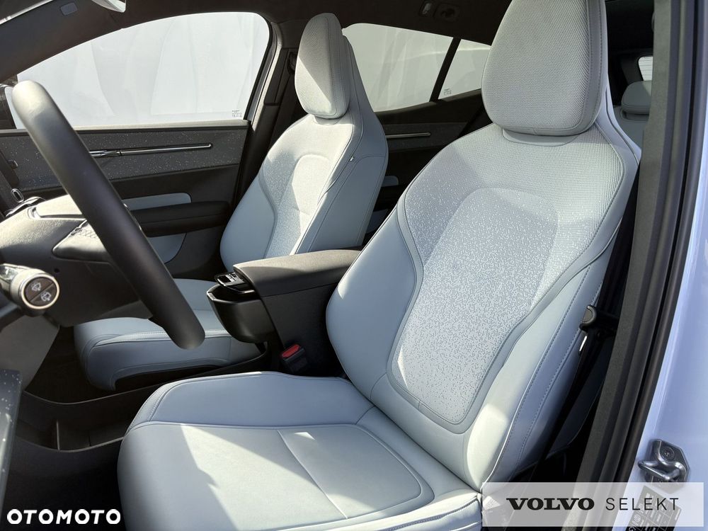 Volvo EX30 - 8