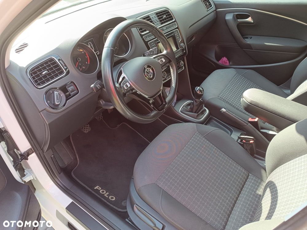 Volkswagen Polo 1.2 TSI BMT Highline - 9