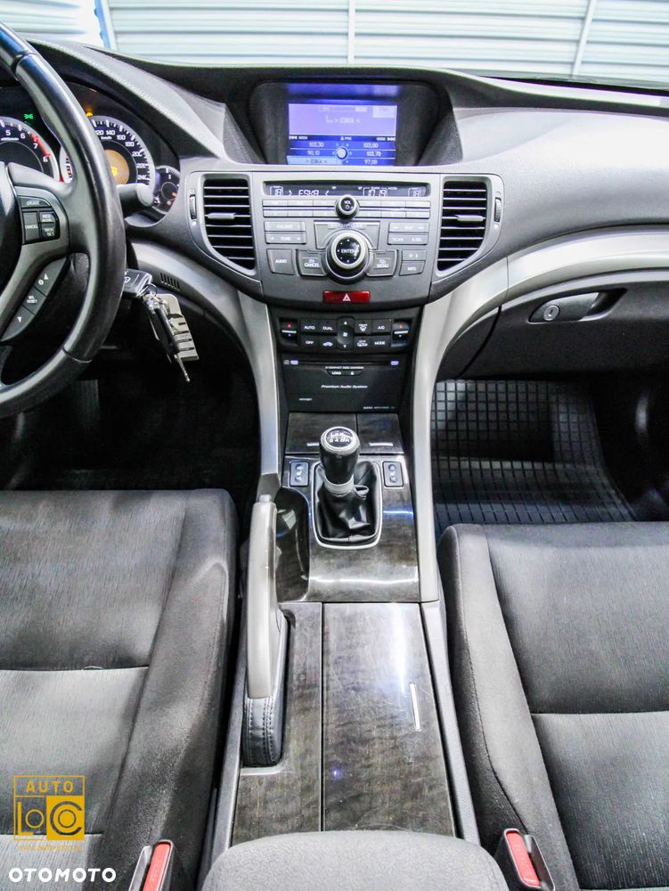 Honda Accord 2.0 Executive - 17