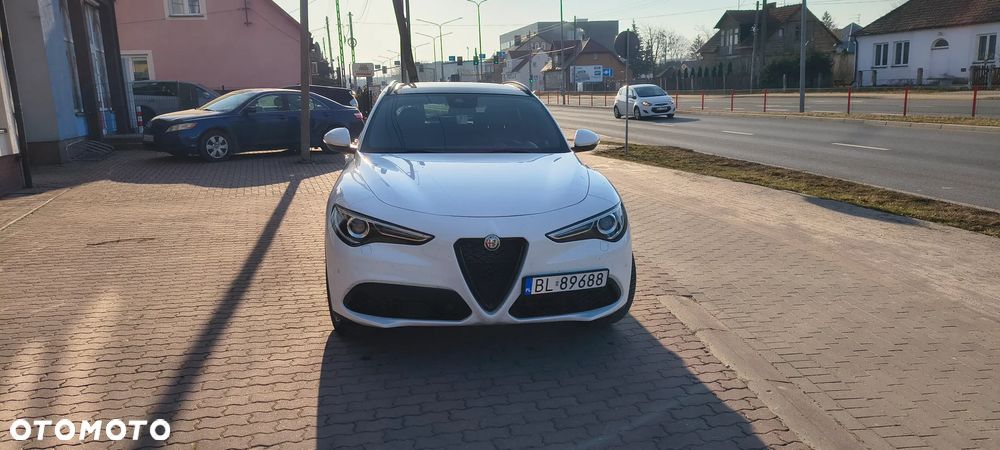 Alfa Romeo Stelvio 2.0 Turbo Sprint Q4 - 3