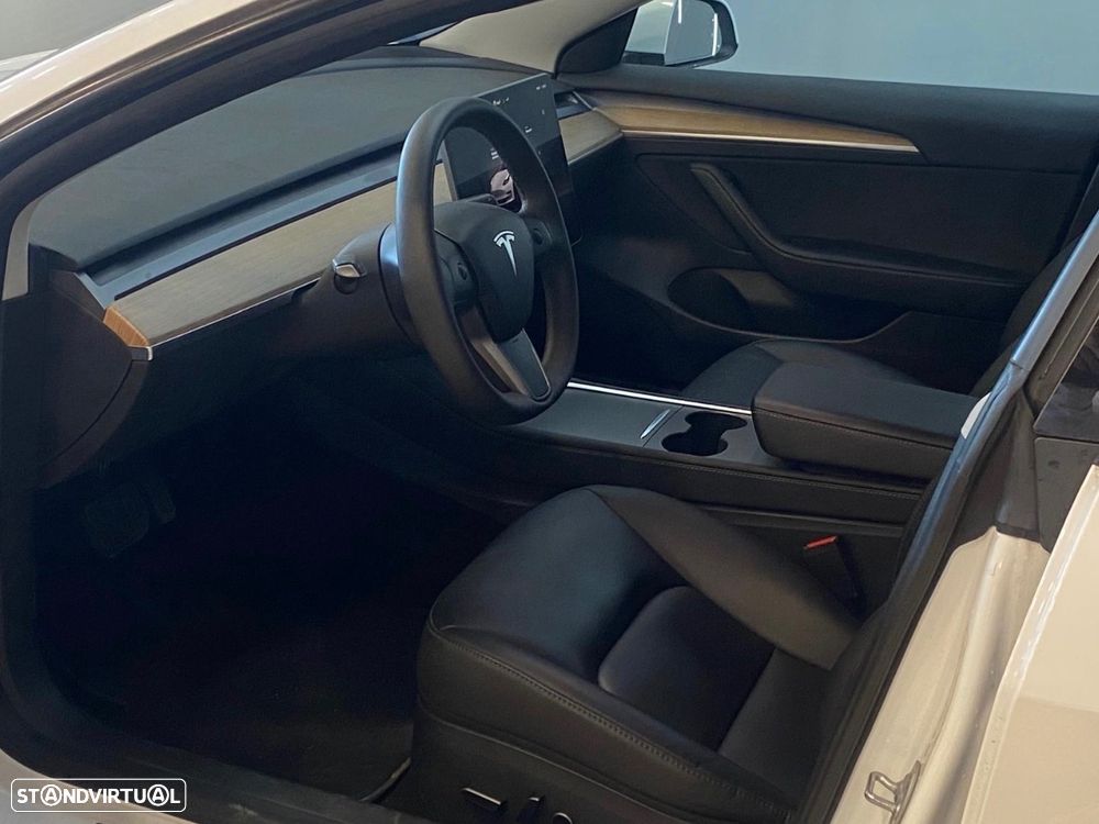 Tesla Model 3 Standard Range Plus RWD - 11