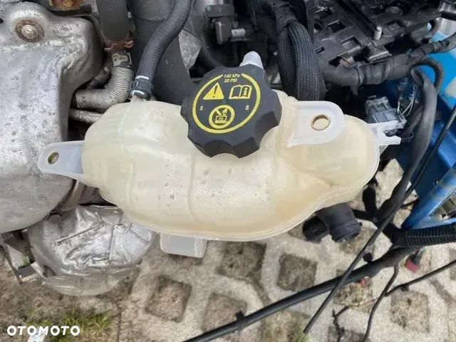 ZBIORNIK ZBIORNICZEK WYRÓWNAWCZY OPEL CORSA E - 1