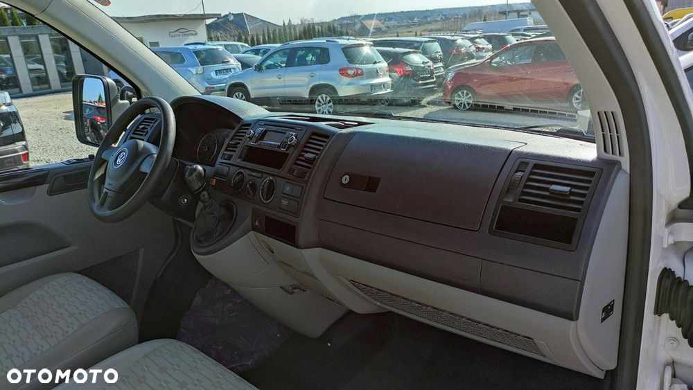 Volkswagen Transporter - 24