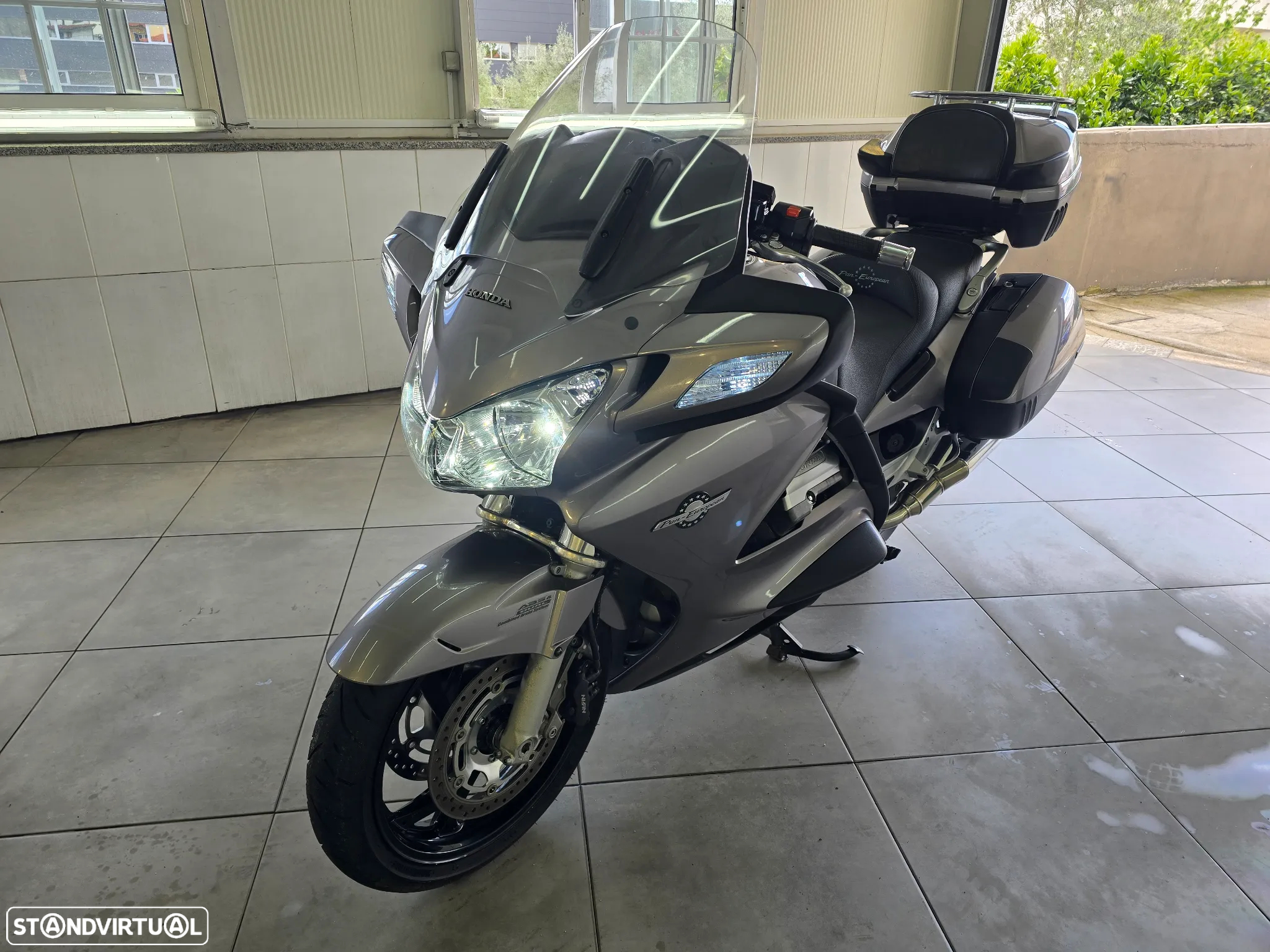 Honda Pan European ABS - 24