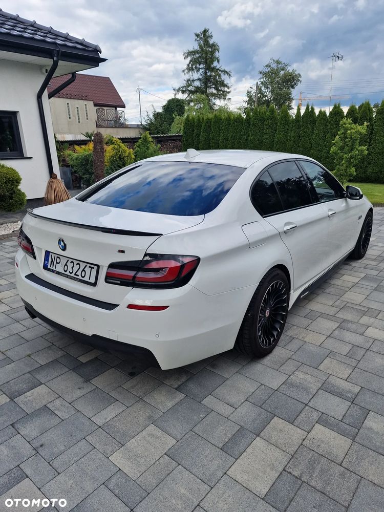 BMW Seria 5 530d xDrive - 2