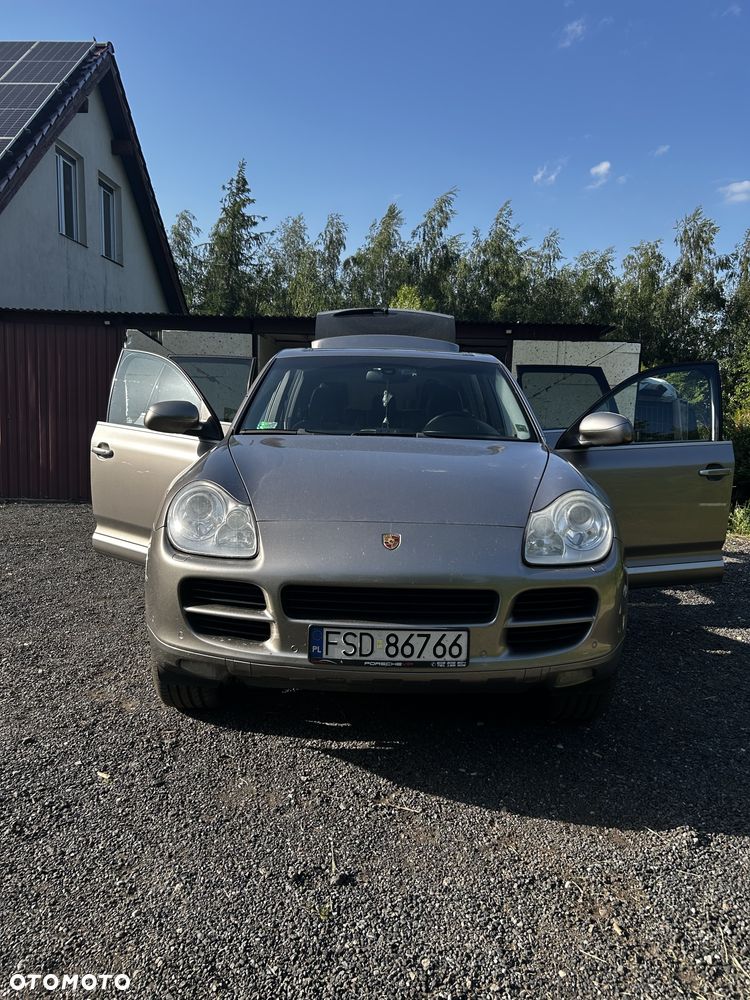 Porsche Cayenne - 13