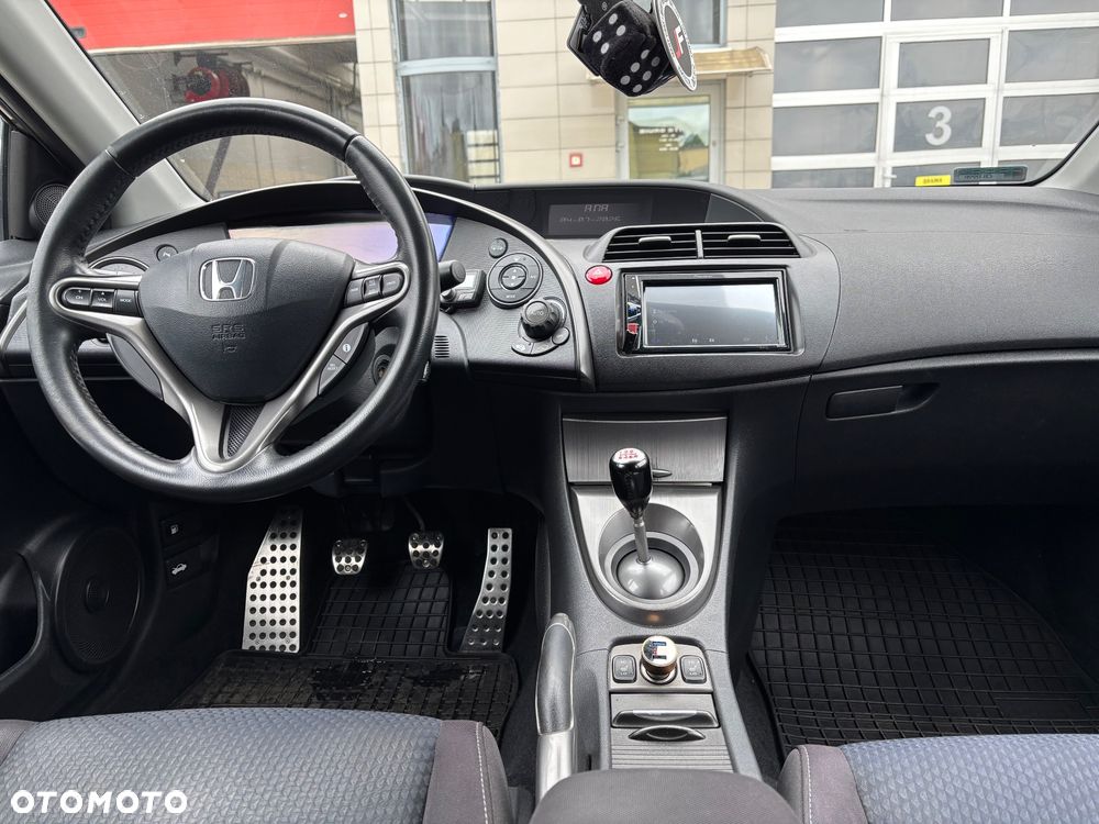Honda Civic 1.8 Sport - 6