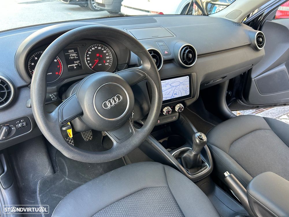 Audi A1 1.2 TFSI S line edition - 9
