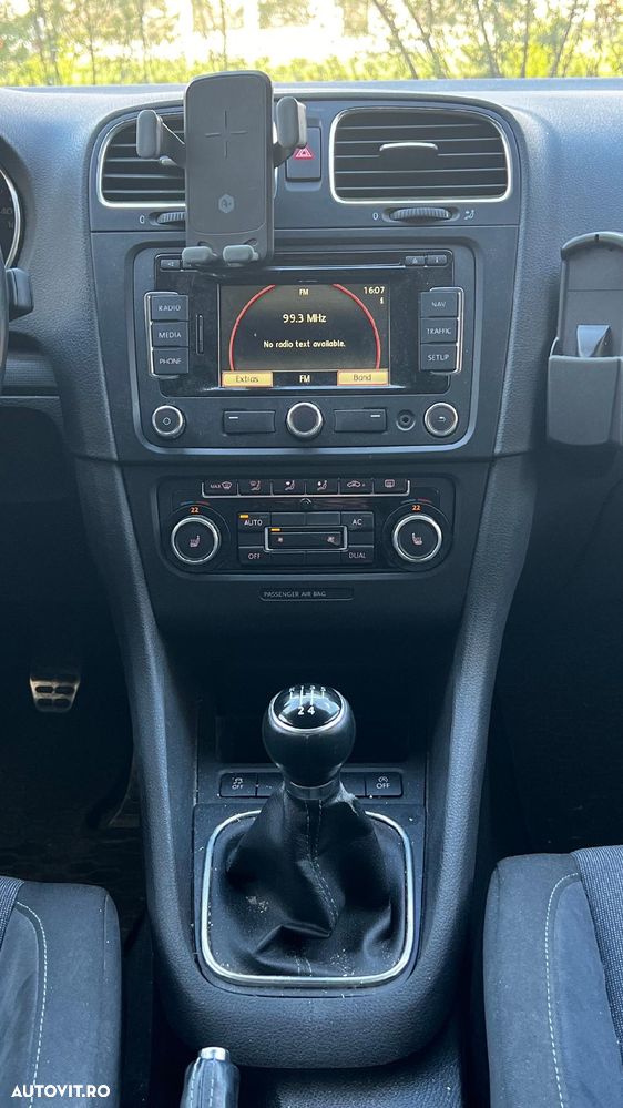 Volkswagen Golf 1.6 TDI DPF BlueMotion Technology Comfortline - 9
