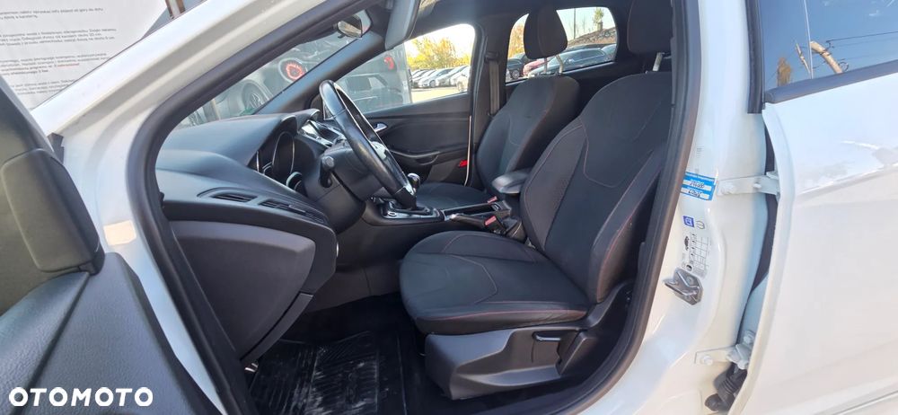 Ford Focus 1.5 EcoBoost STart-Stopp-System ST-LINE - 31