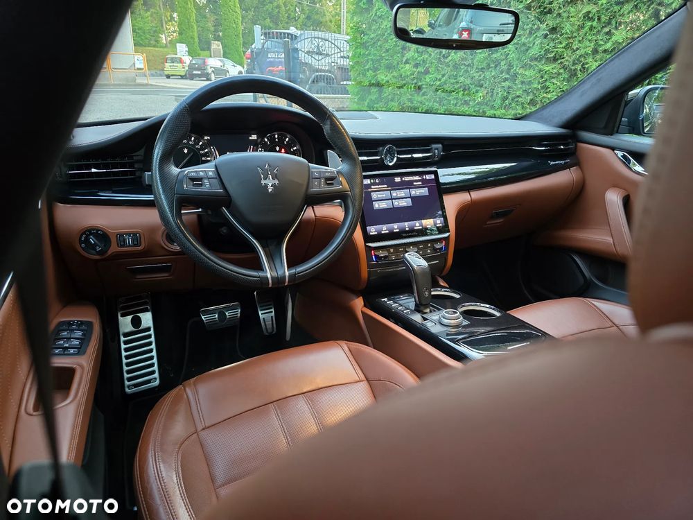 Maserati Quattroporte Modena - 24