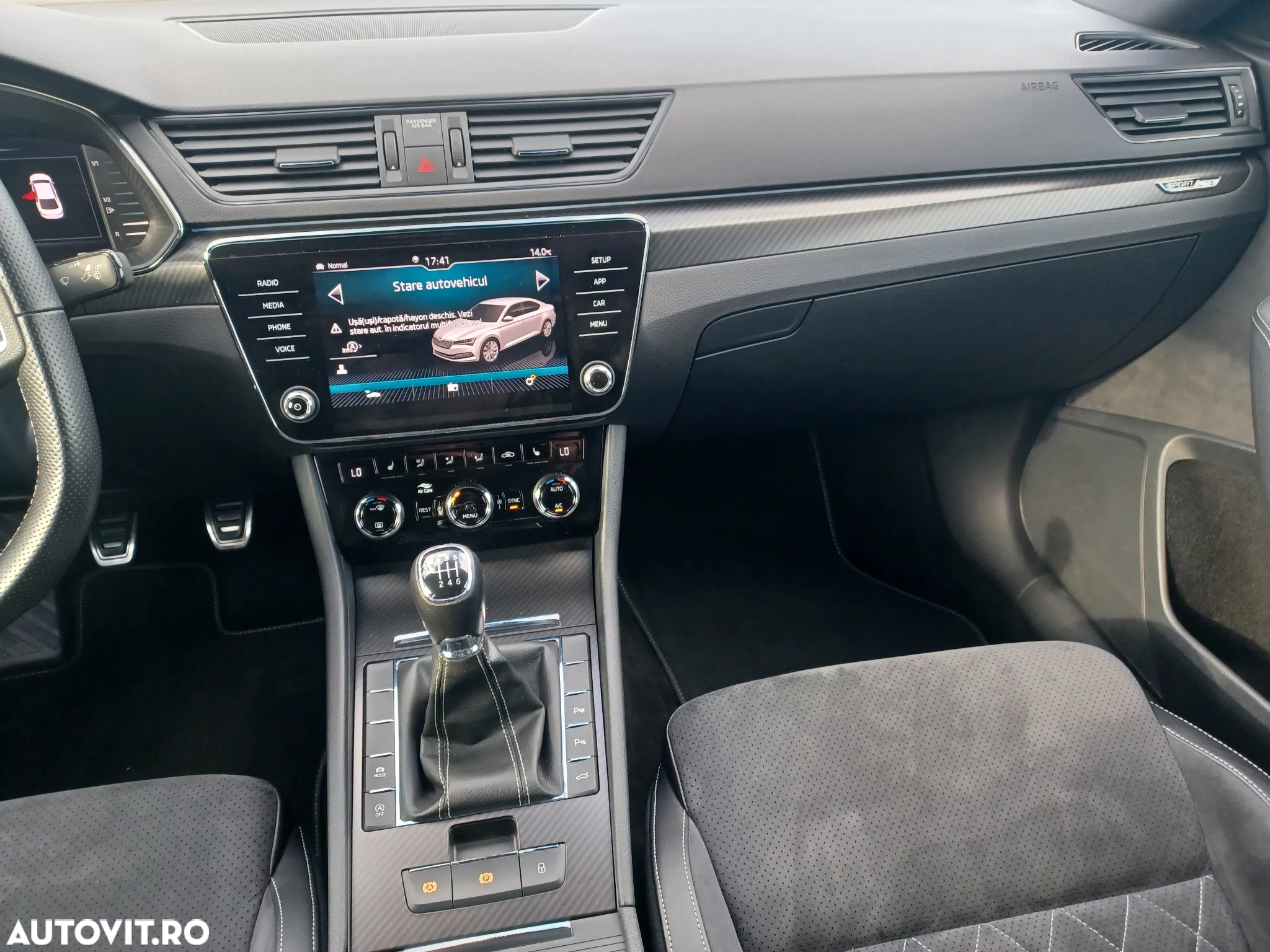 Skoda Superb 2.0 TDI Sportline - 13
