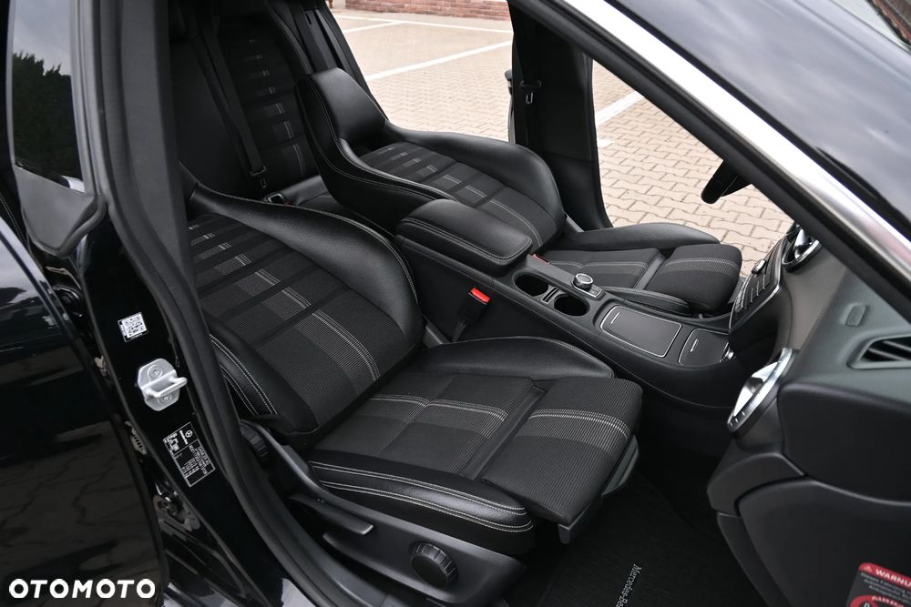 Mercedes-Benz CLA 220 (CDI) d 7G-DCT AMG Line - 31