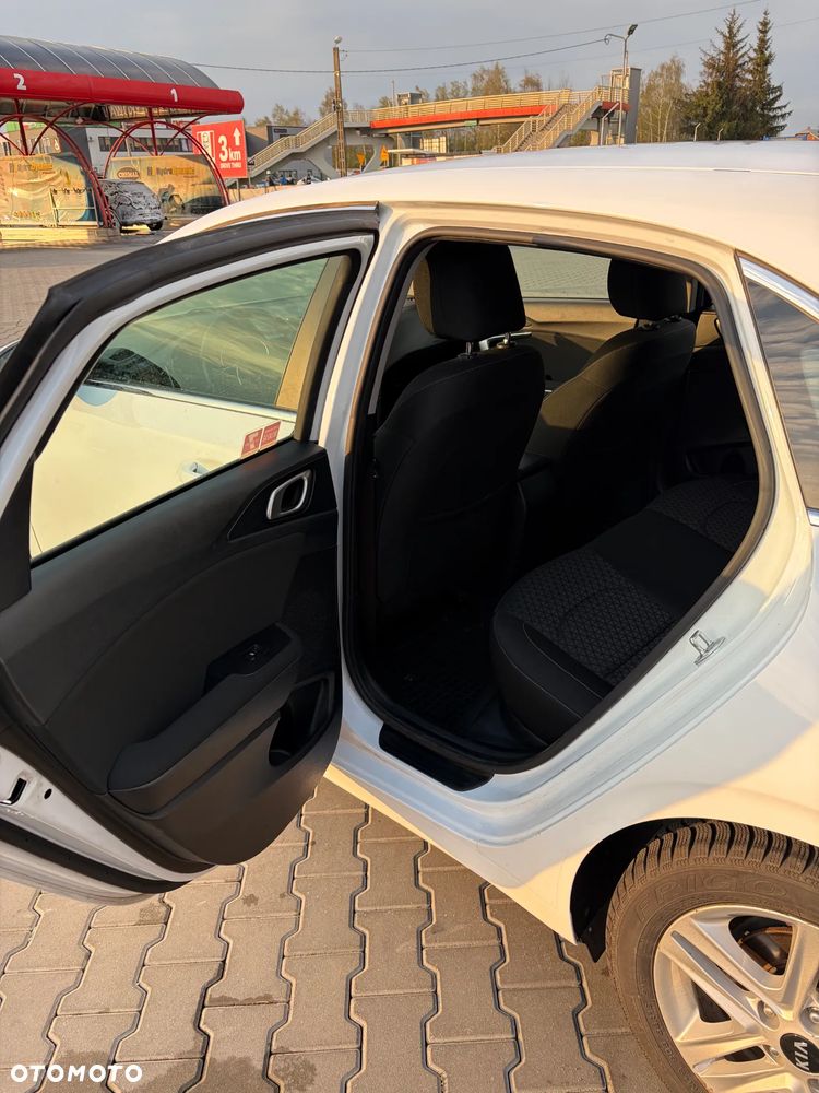 Kia Ceed 1.0 T-GDI M - 32