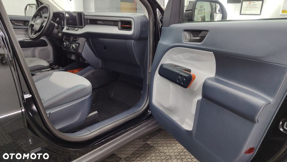 Ford Maverick - 11