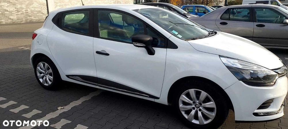 Renault Clio 1.5 dCi Energy Life EU6c - 24