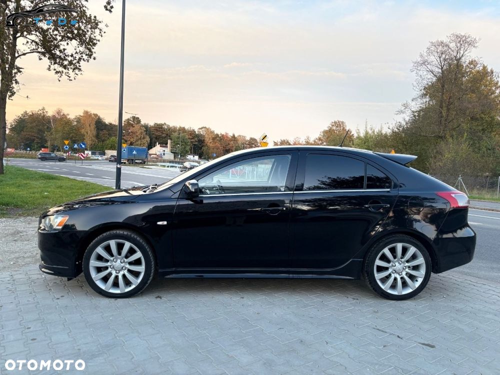 Mitsubishi Lancer - 12