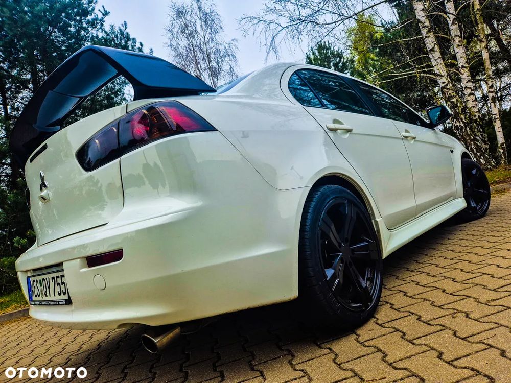 Mitsubishi Lancer 1.6 Intense - 18