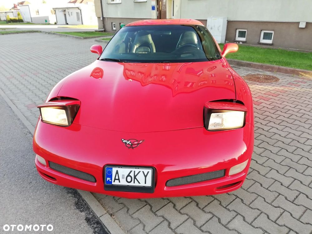 Chevrolet Corvette - 2