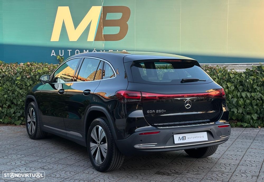 Mercedes-Benz EQA 250+ - 23