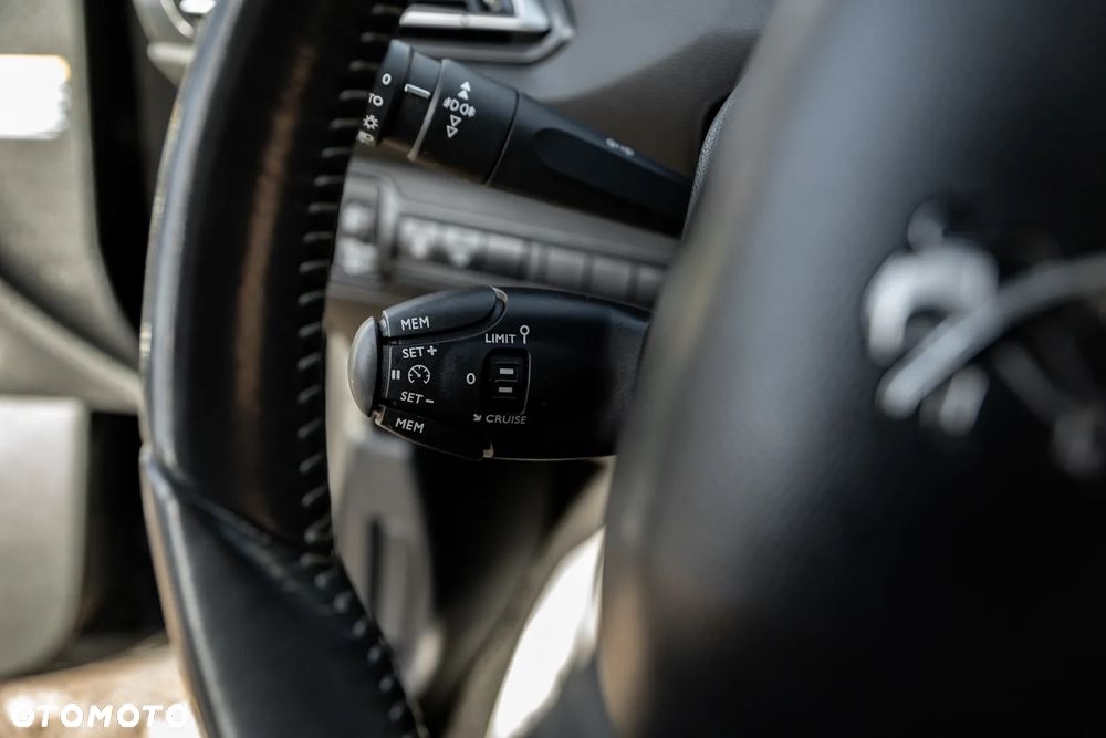 Peugeot 308 BlueHDi 150 Stop & Start Active - 37