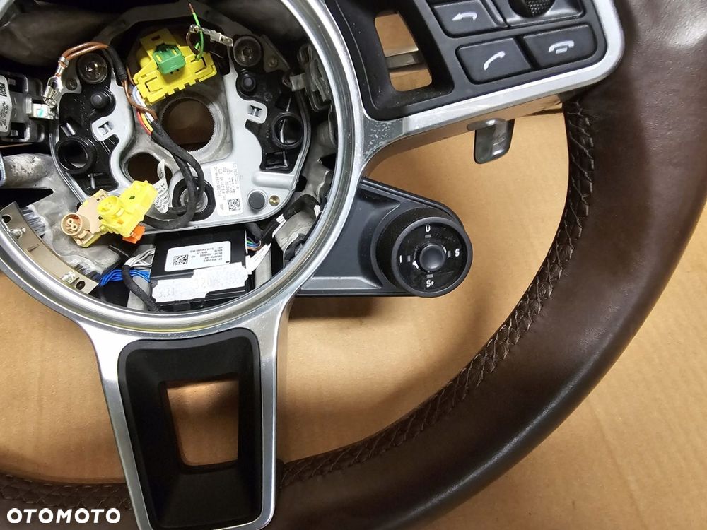 kierownica porsche cayenne 9y - 4