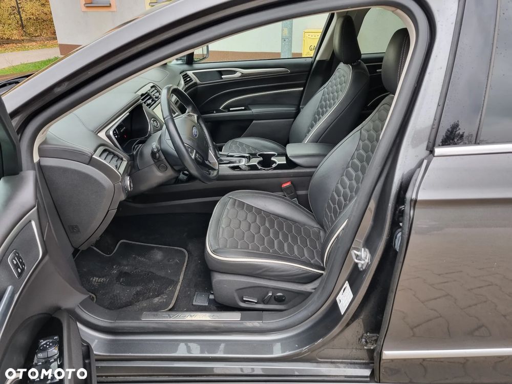 Ford Mondeo SW 2.0 Ti-VCT VIGNALE - 32