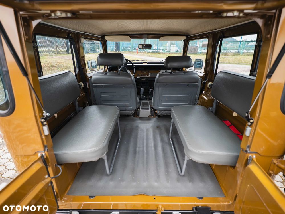 Toyota Land Cruiser - 21