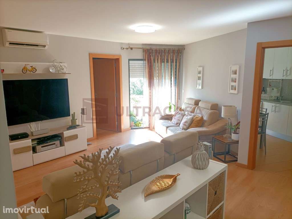 Vende-se Excelente T3 na Pontinha com 2 Lugares de Parqueamento - Grande imagem: 3/49