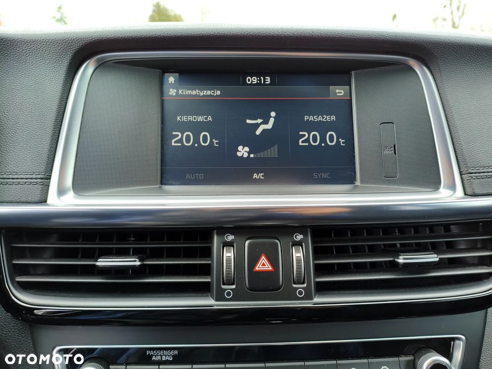 Kia Optima Sportagon 2.0 CVVL Vision - 34