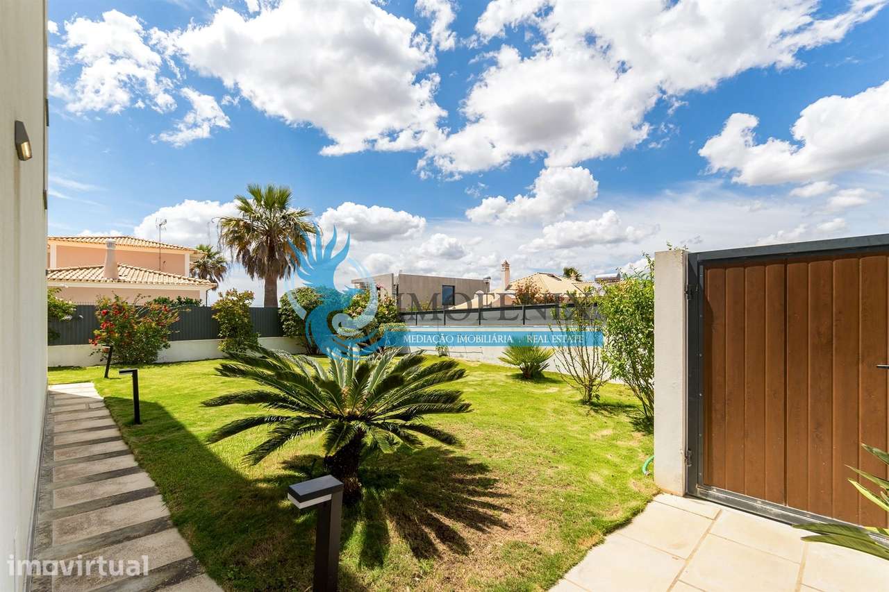 Moradia de 4 quartos com piscina aquecida, perto das praias e dos camp - Grande imagem: 5/36