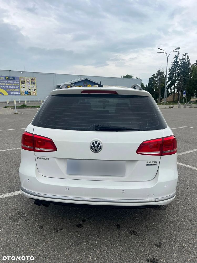 Volkswagen Passat 2.0 TDI Comfortline - 5
