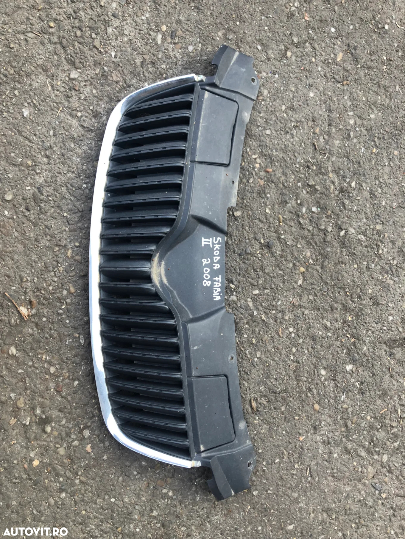 Grila centrala bara fata Skoda Fabia 2 2008 - 3