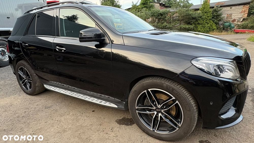 Mercedes-Benz GLE 350 d 4-Matic - 3