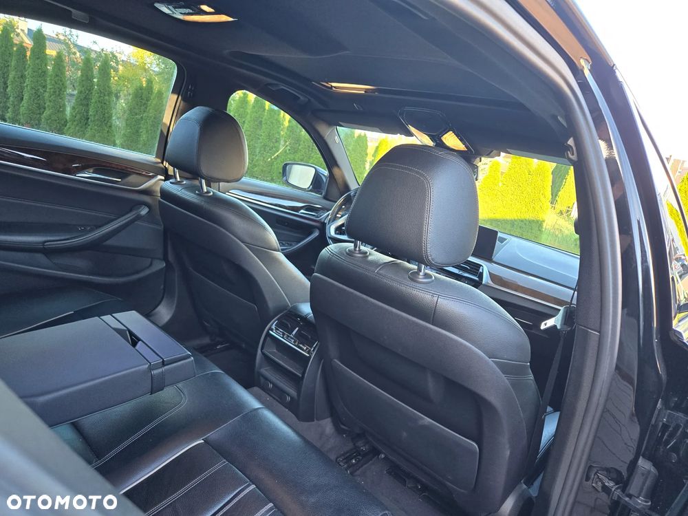 BMW Seria 5 530e iPerformance Luxury Line - 13