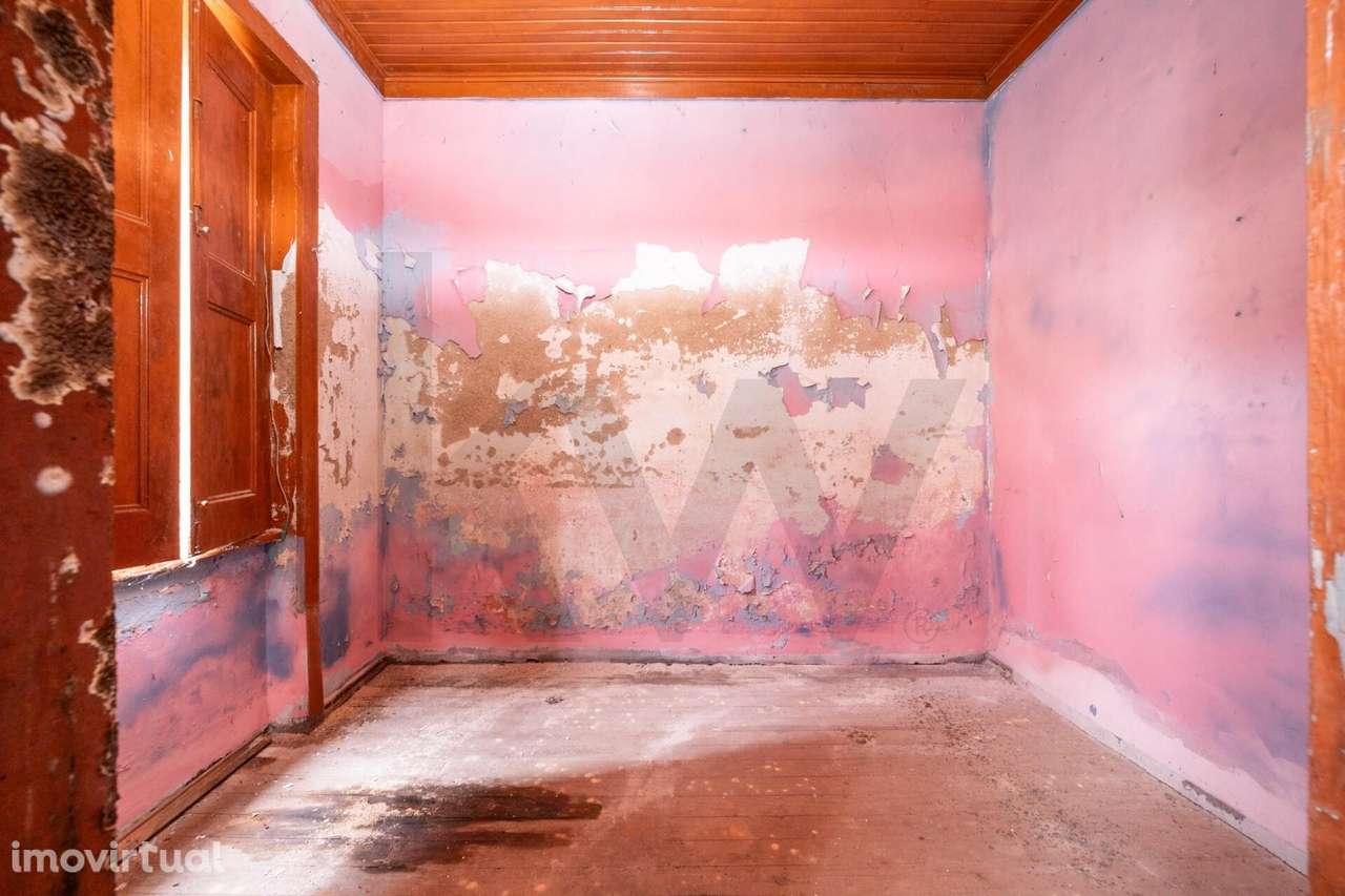 Moradia com Logradouro para reabilitar nas Lages | Coimbra - Grande imagem: 3/11