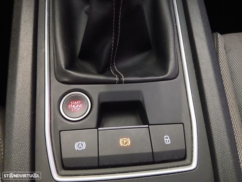 SEAT Leon ST 2.0 TDI Style - 24