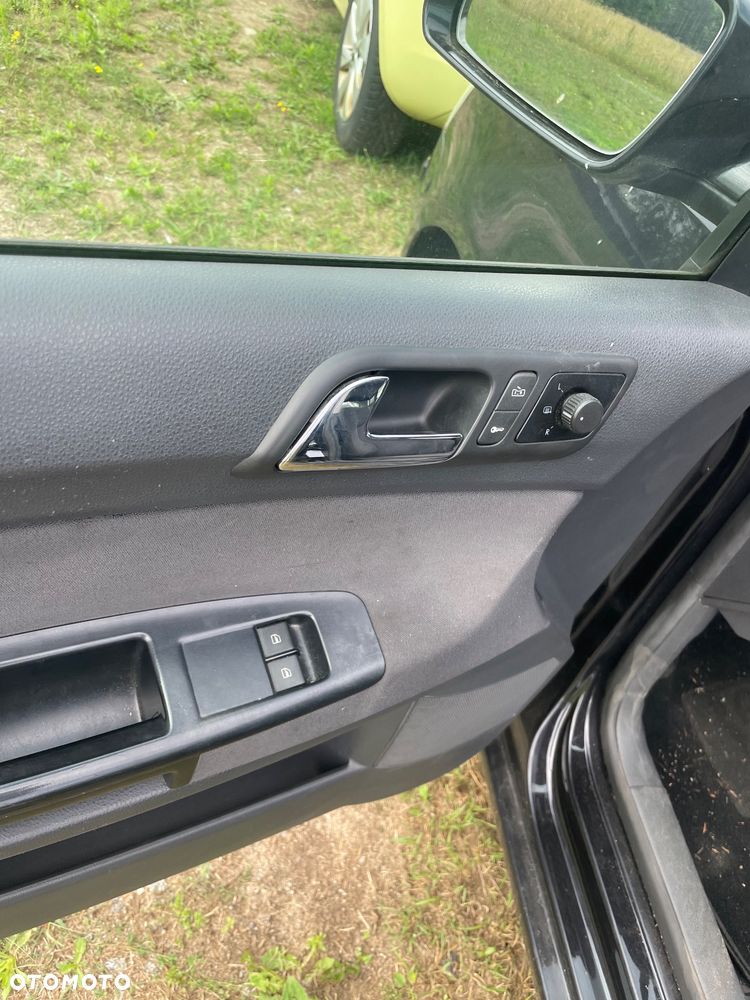 Volkswagen Polo - 5
