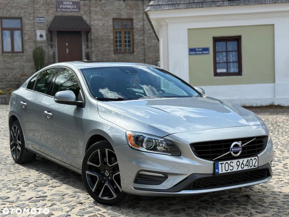 Volvo S60 - 4