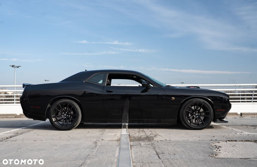 Dodge Challenger 6.4 Scat Pack - 7
