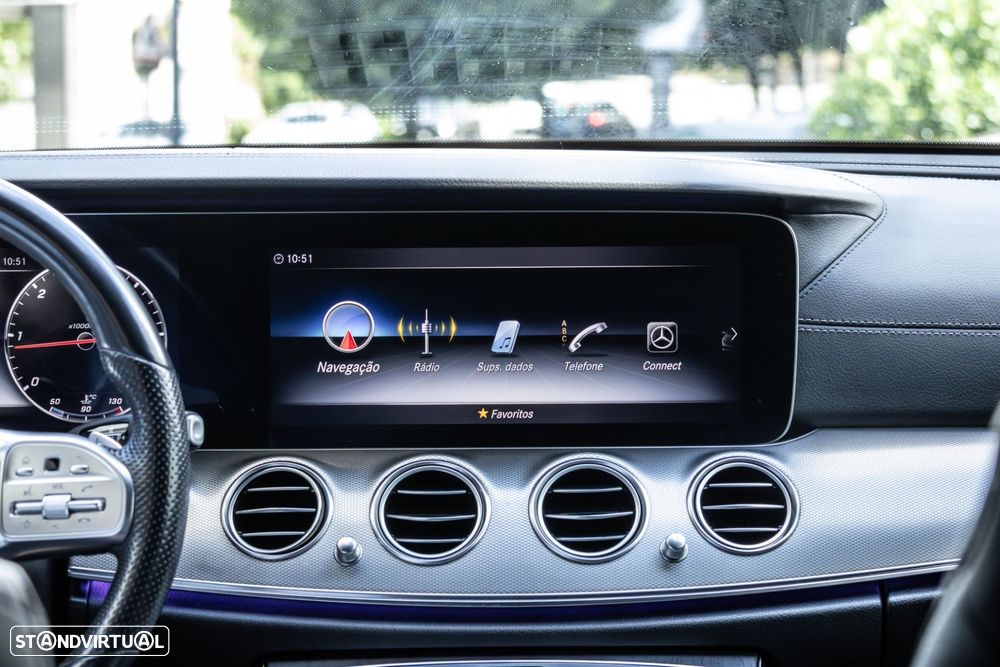 Mercedes-Benz E 220 d AMG Line - 32