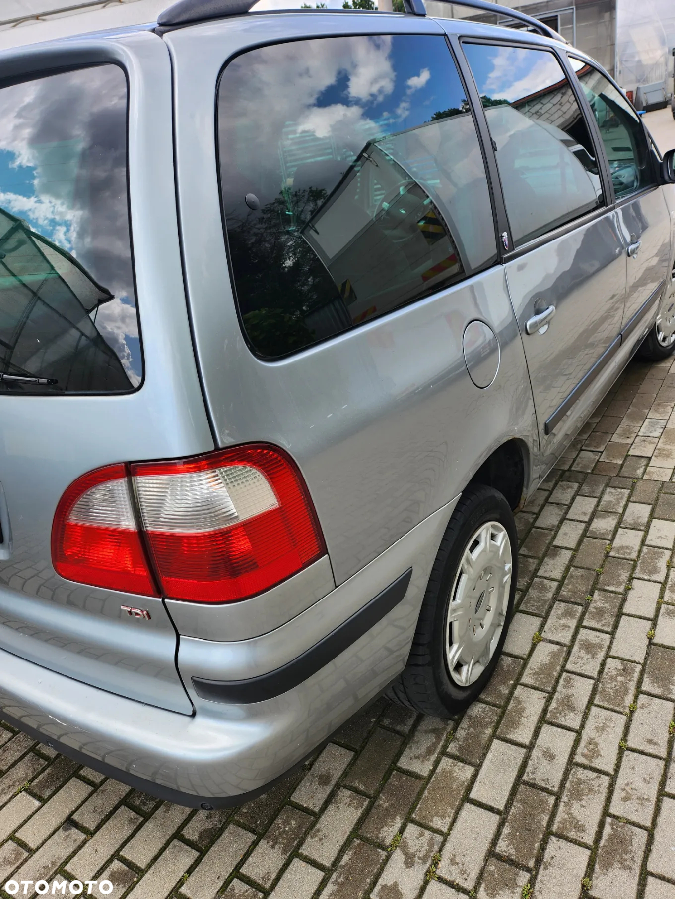 Ford Galaxy 1.9 TDI Ghia - 3