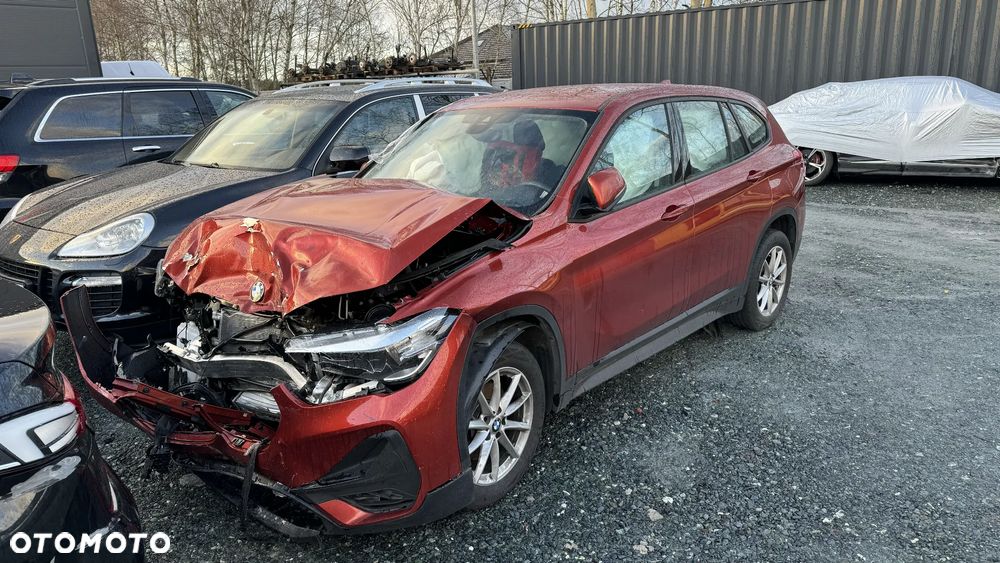 BMW X1 sDrive18i Advantage - 1