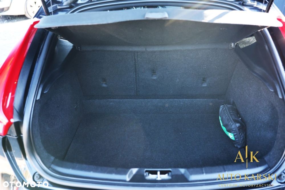 Volvo V40 - 29