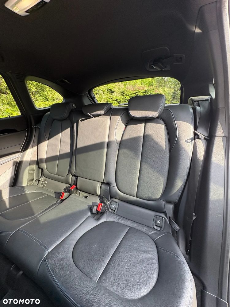 BMW X1 sDrive18d M Sport - 9